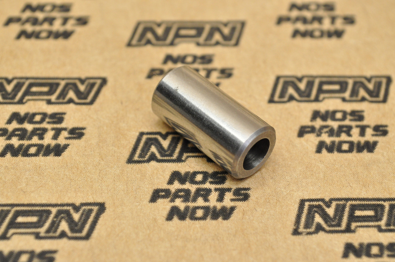 NOS Honda 1985-87 CR250 R Exhaust Valve Cam Spindle Bushing 19355-KA4-770