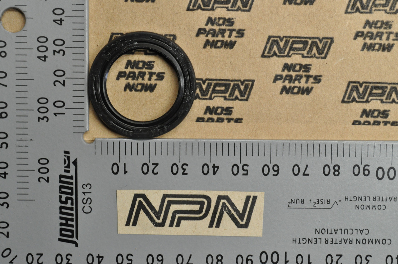 NOS Honda MUV700 SXS700 TRX400 TRX650 TRX680 XR400 Oil Seal 91203-KCY-671