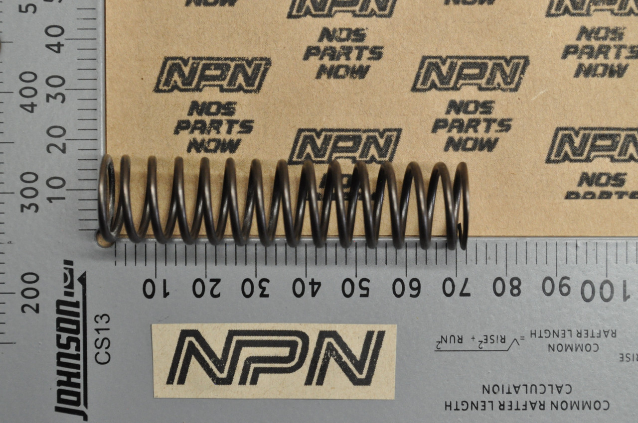NOS Honda 1985 CR250 R Exhaust Valve Spring A 19331-KA4-770