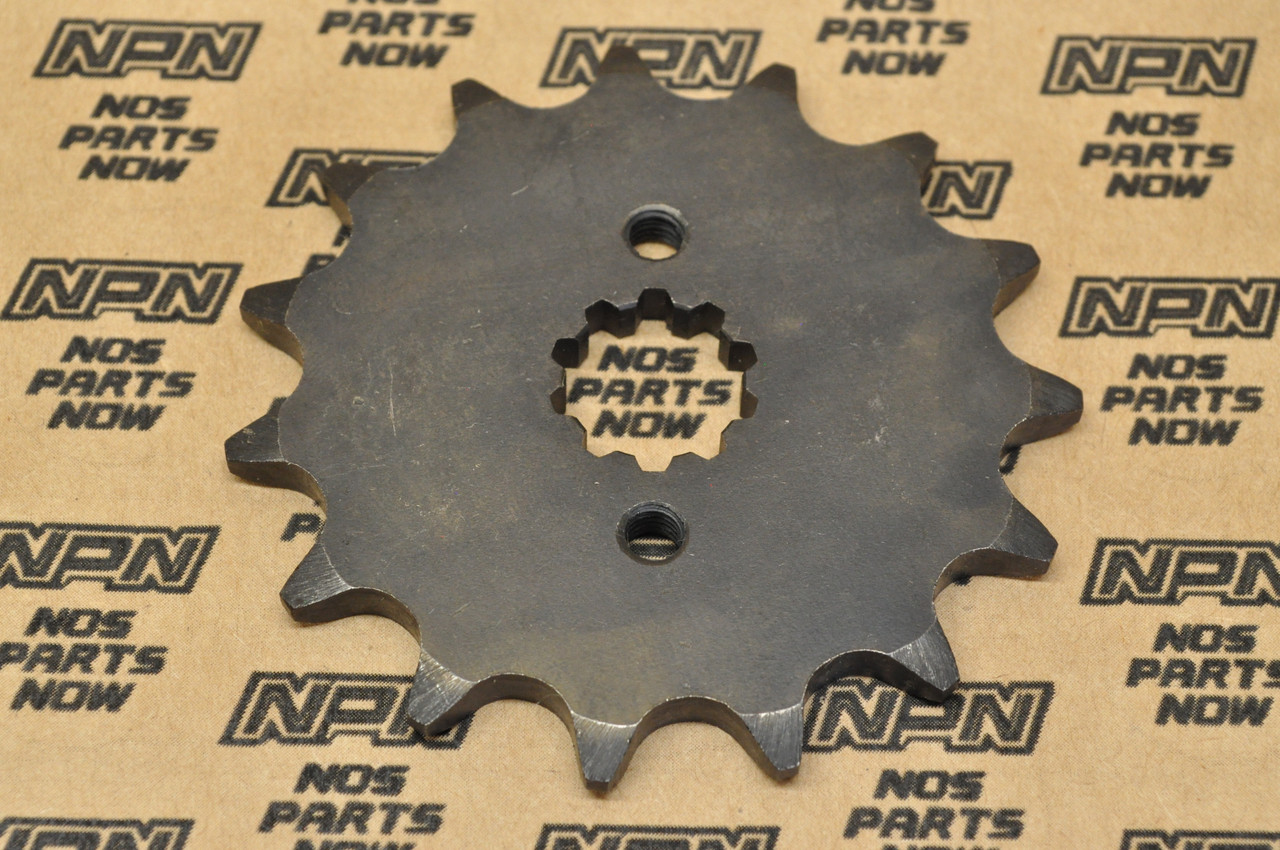 NOS Suzuki GS250 GS300 L Sunstar Front Drive Chain Sprocket 15T 27511-11301