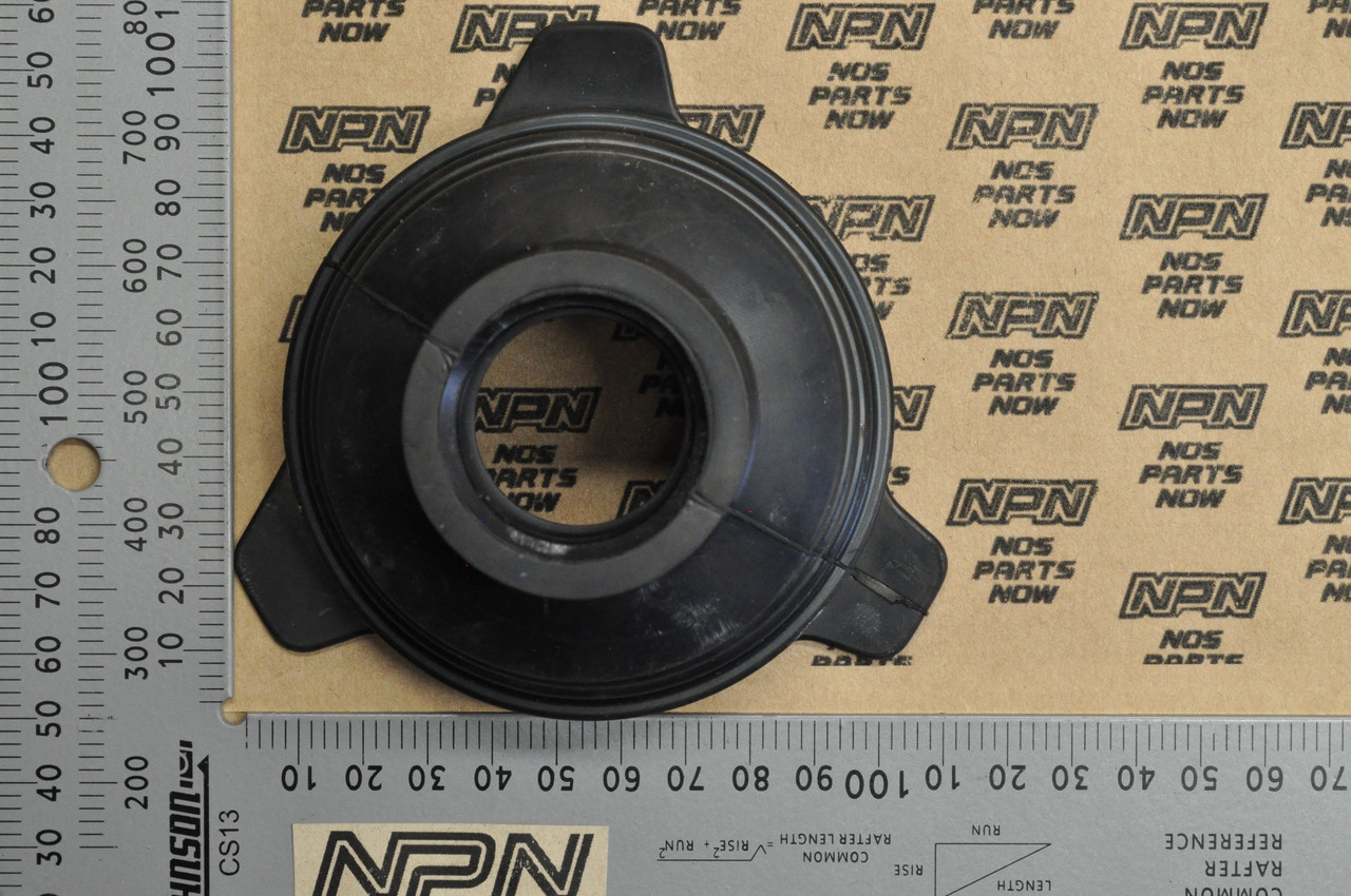 NOS Honda TRX250 Fourtrax Swingarm Rubber Joint Boot 52101-HM8-000