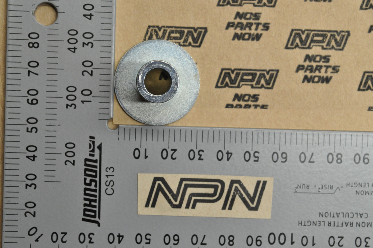 NOS Honda 1999-2000 CBR600 F4 Fuel Gas Tank Setting Collar 17509-MBW-000