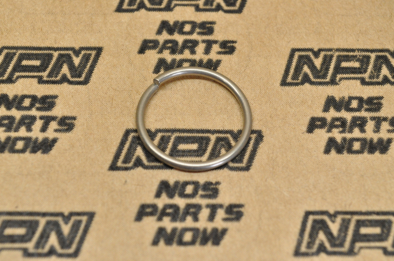 NOS Honda TRX200 TRX250 TRX300 Fourtrax Piston Clip 90661-HC4-006