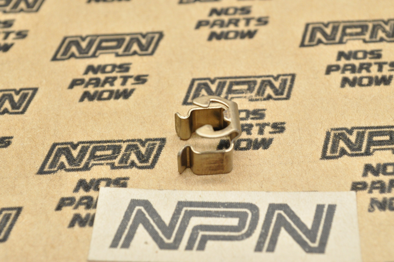 NOS Honda TRX300 TRX400 TRX450 Choke Cable Clip 90651-HM7-720