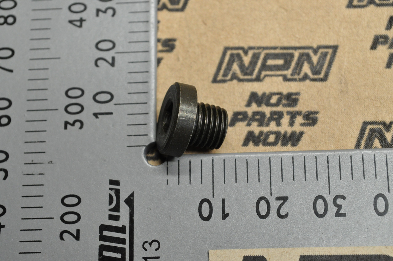 NOS Honda 1984-85 CR125 R 1985 CR250 R Exhaust Manifold Bolt 90022-KA3-740