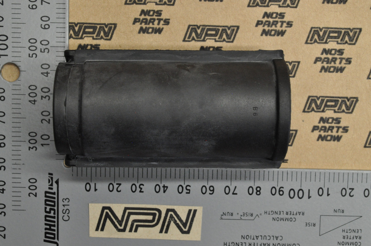 NOS Honda CMX450 GL1500 VT1100 VT700 Foot Rest Step Peg Rubber 50713-MK7-000