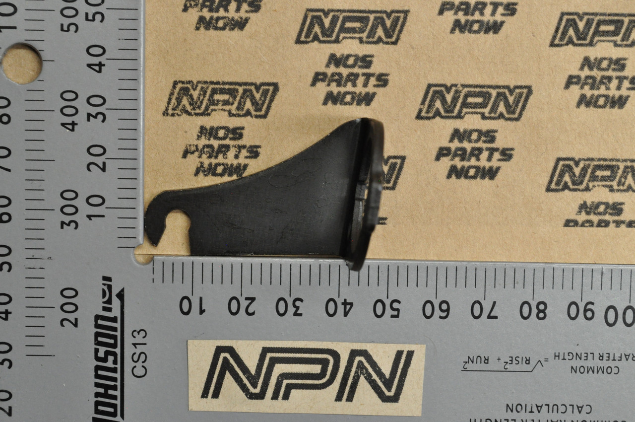 NEW OEM Honda GL1800 Gold Wing Shelter Panel Lock Mount Plate 77236-MCA-000