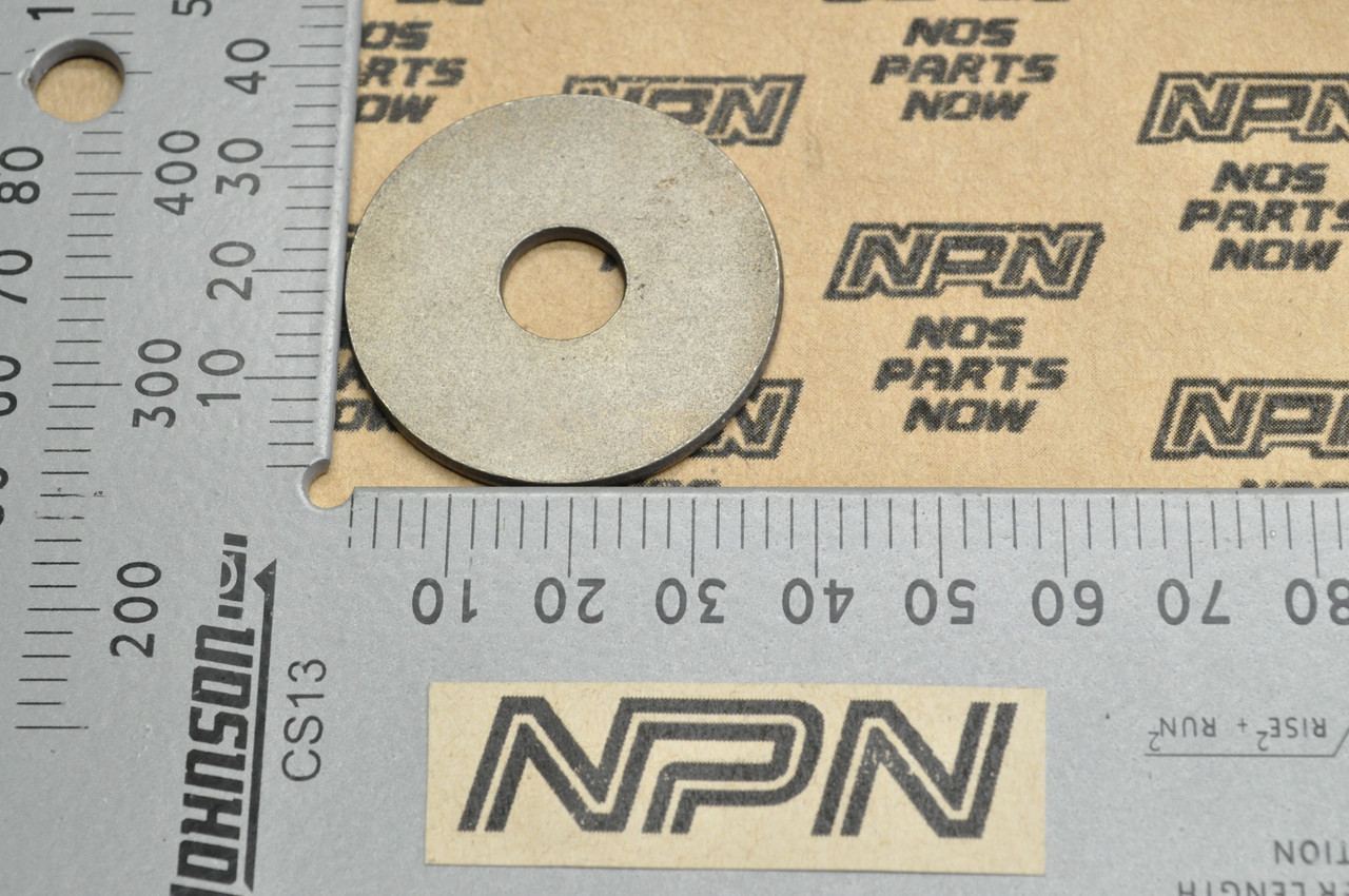 NOS Honda CB400 CB750 CBR600 CBR900 PC800 VF750 VT700 Washer 90459-438-000