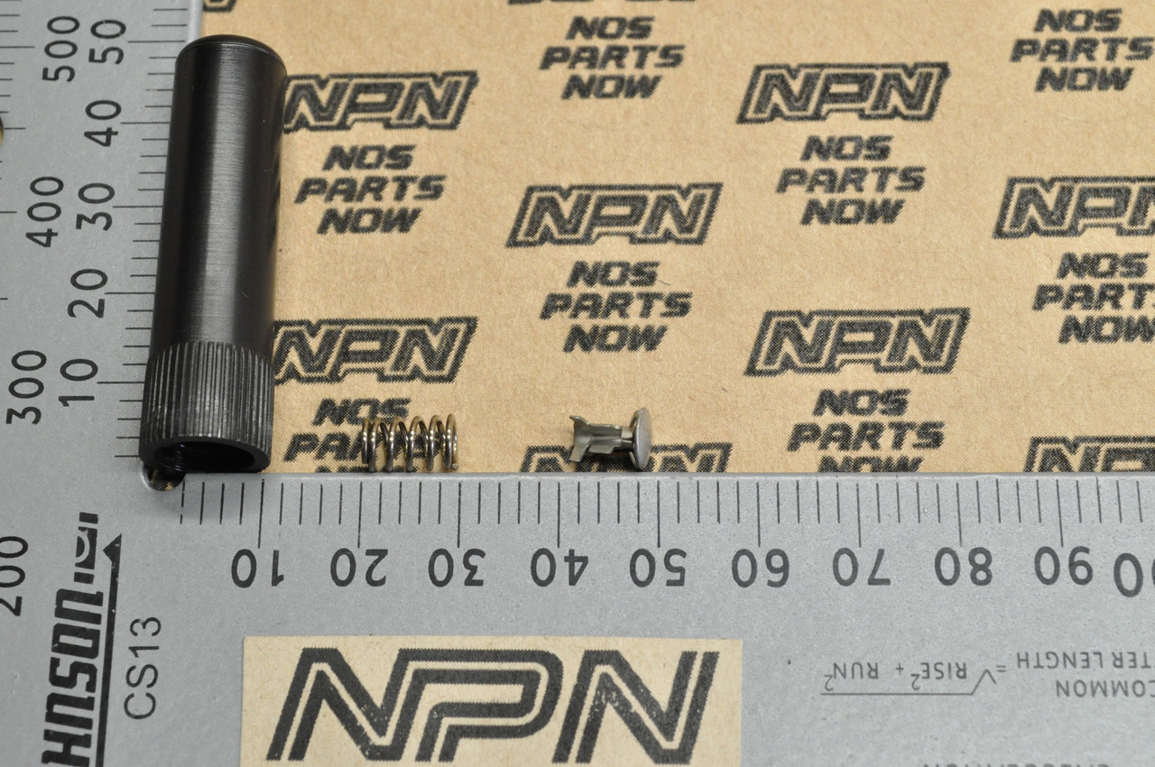 NOS Honda C70 CT70 SL70 XL100 XL250 XL500 XL70 Fuse Connector A 32106-437-300