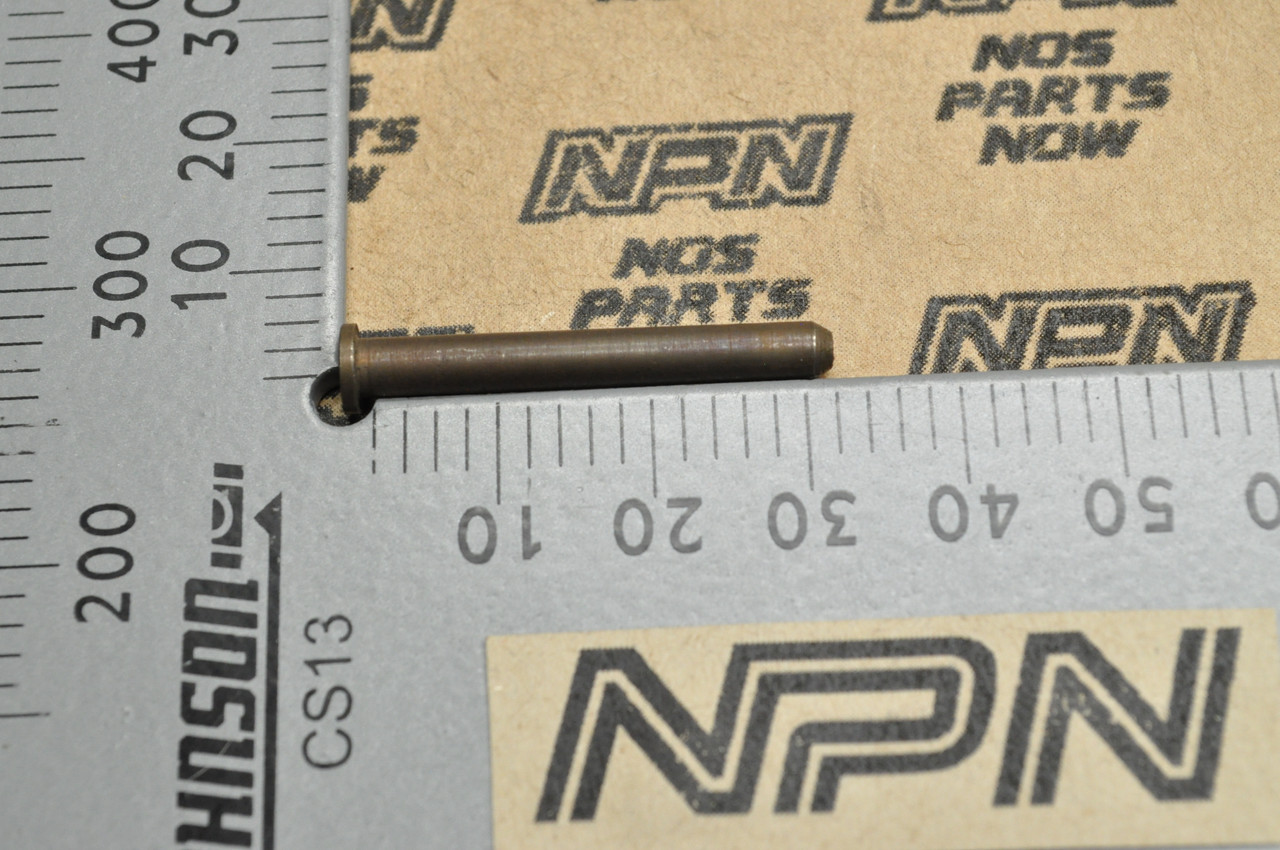 NOS Honda CR125 R CR250 R CR80 R Exhaust Manifold Rocker Arm Pin 19322-KA3-740