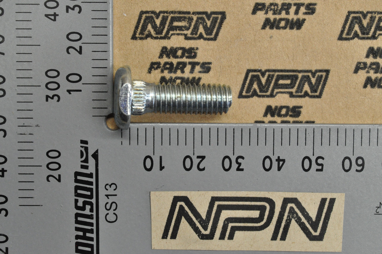 NOS Honda 1981 ATC185 S Front Wheel Hub Bolt 8x25 90103-958-670