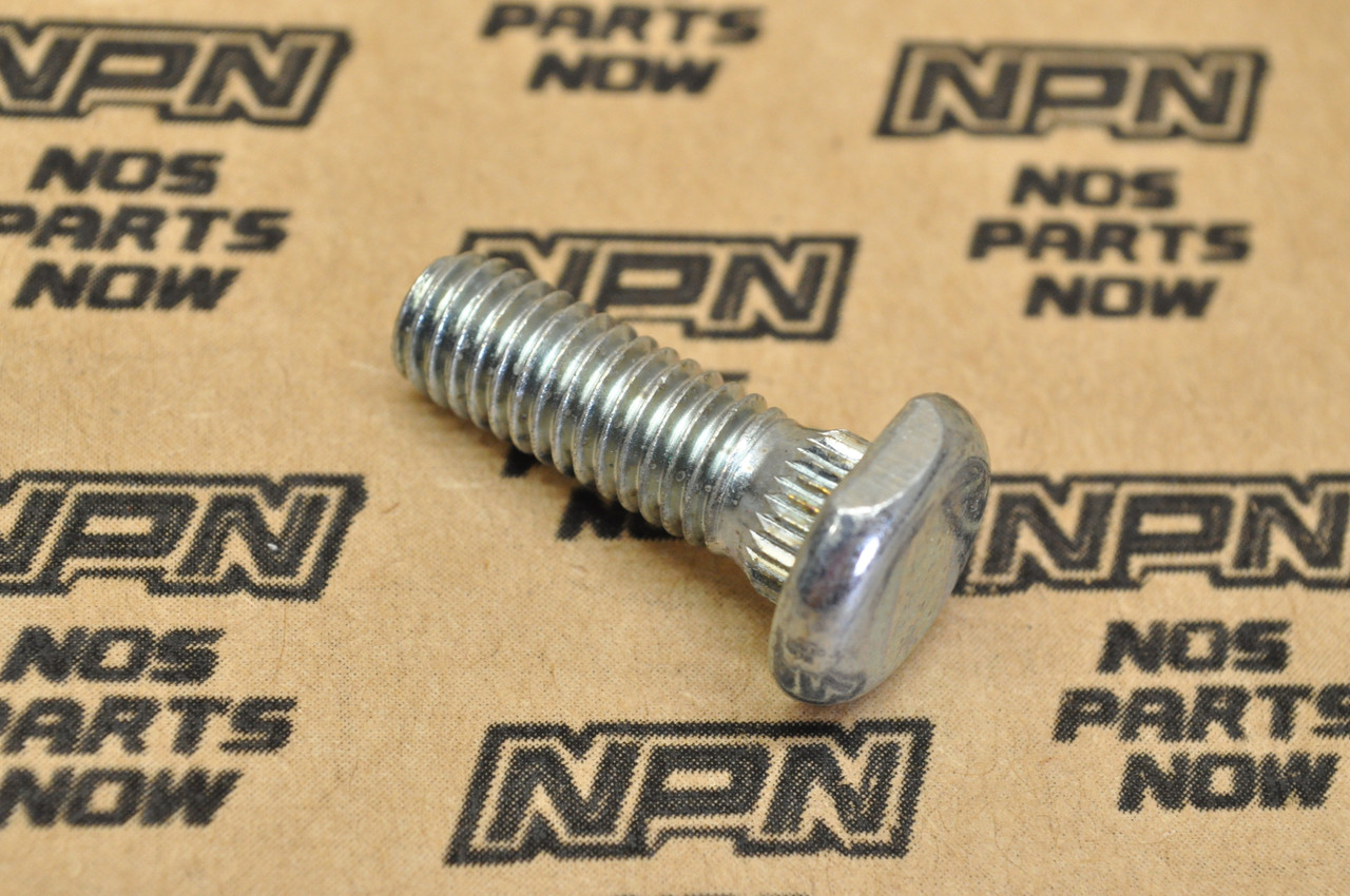 NOS Honda 1981 ATC185 S Front Wheel Hub Bolt 8x25 90103-958-670