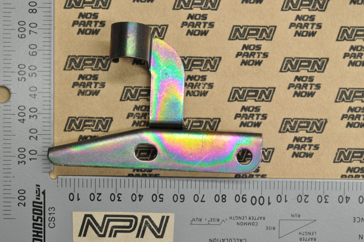 NOS Honda 1982 GL500 1983 GL650 Silver Wing Front Fender Guide 61102-MA1-730