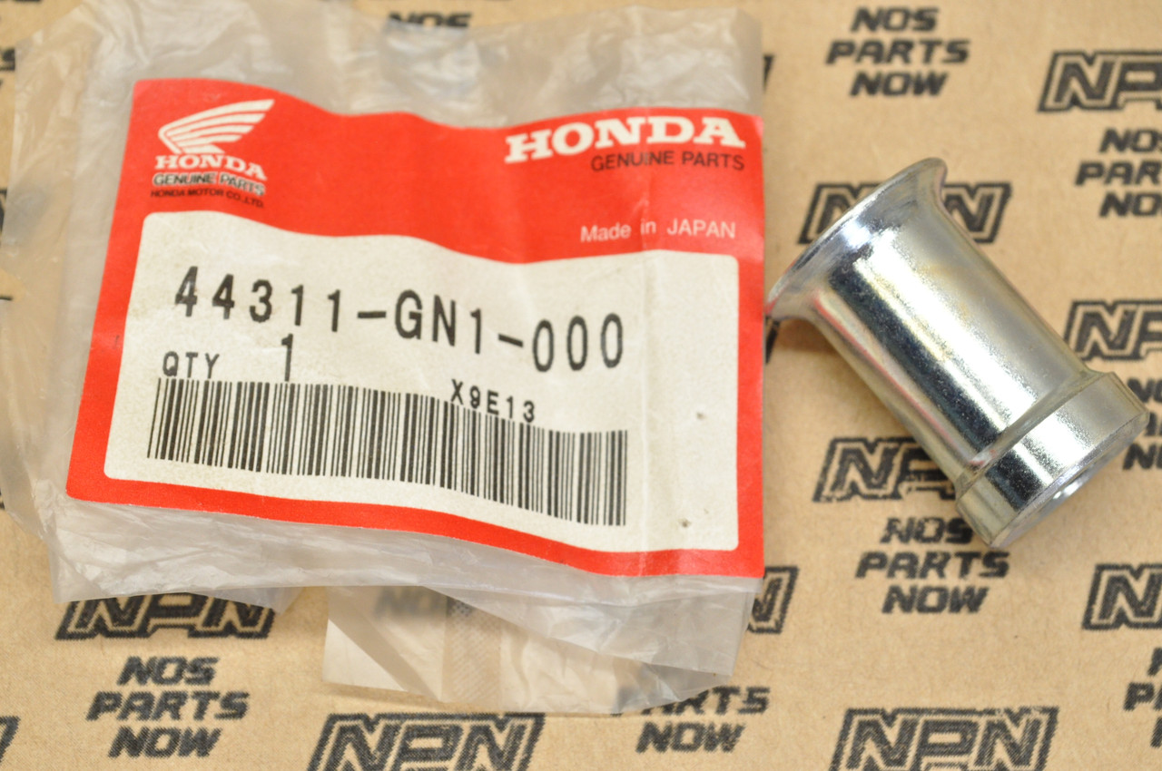 NOS Honda XR100 R XR80 R Front Wheel Side Collar 44311-GN1-000