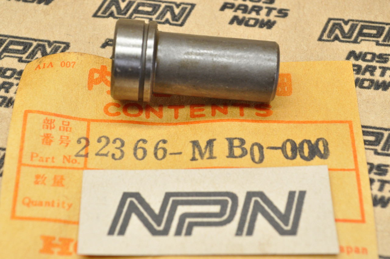 NOS Honda CB700 SC VF700 VF750 VT700 VT750 Clutch Joint Piece 22366-MB0-000