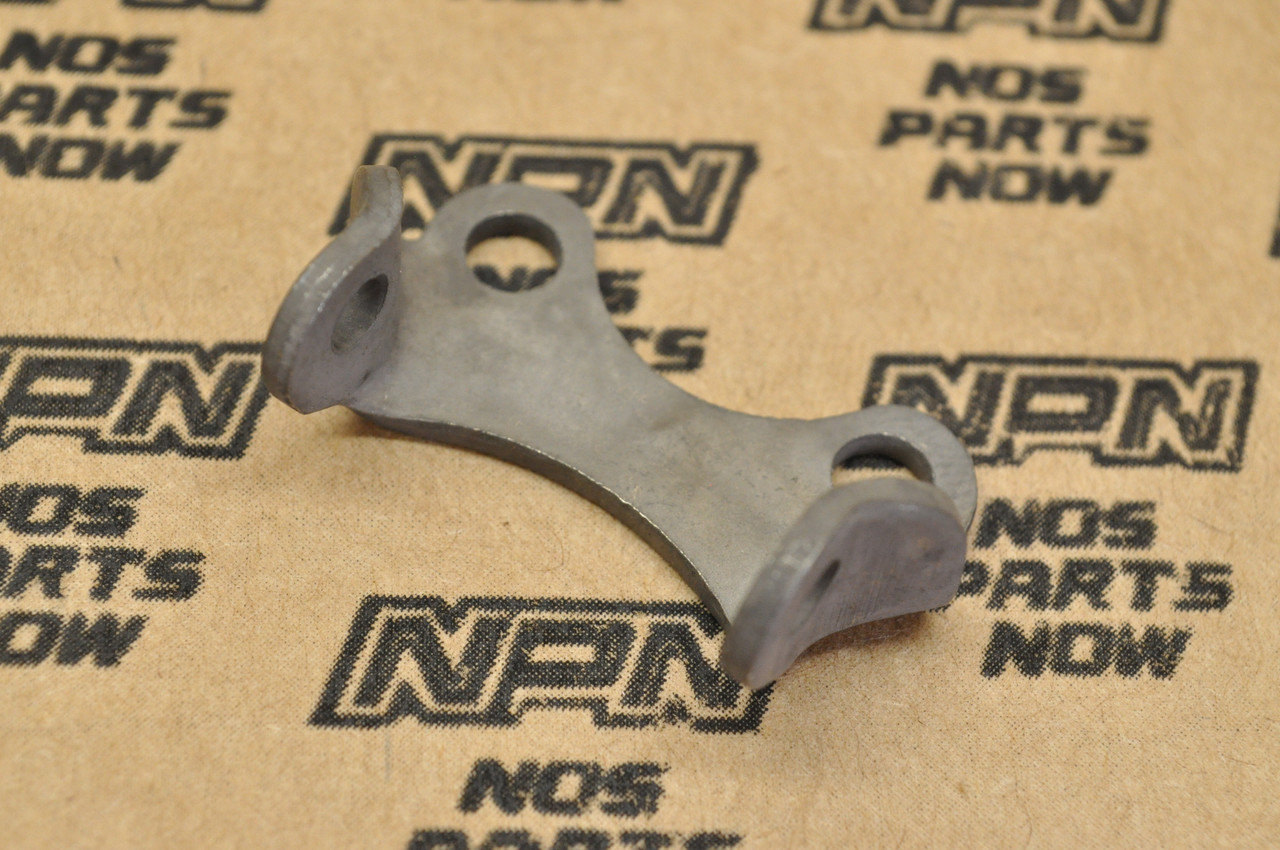 NOS Honda 1984-86 CR125 1985-91 CR250 84-85 CR80 Rocker Arm Holder 19321-KA3-740