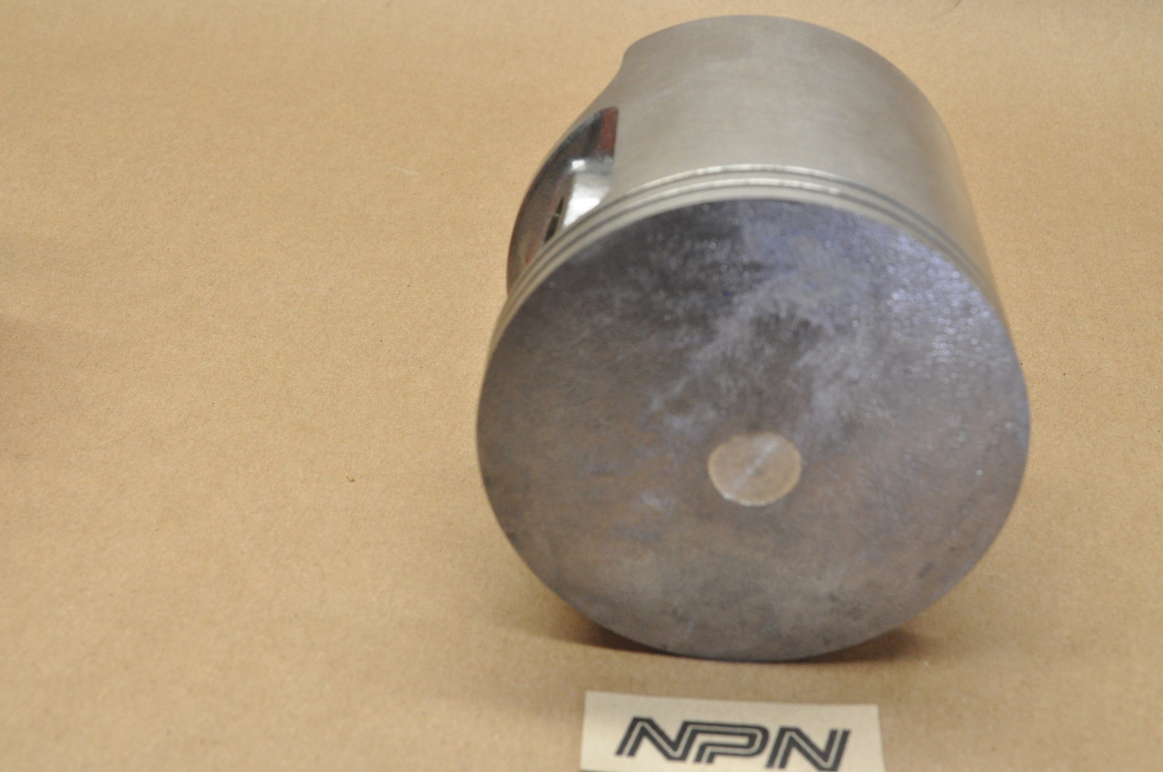 NOS Honda 1983 CR480 R Standard Size Piston 13101-KA5-680