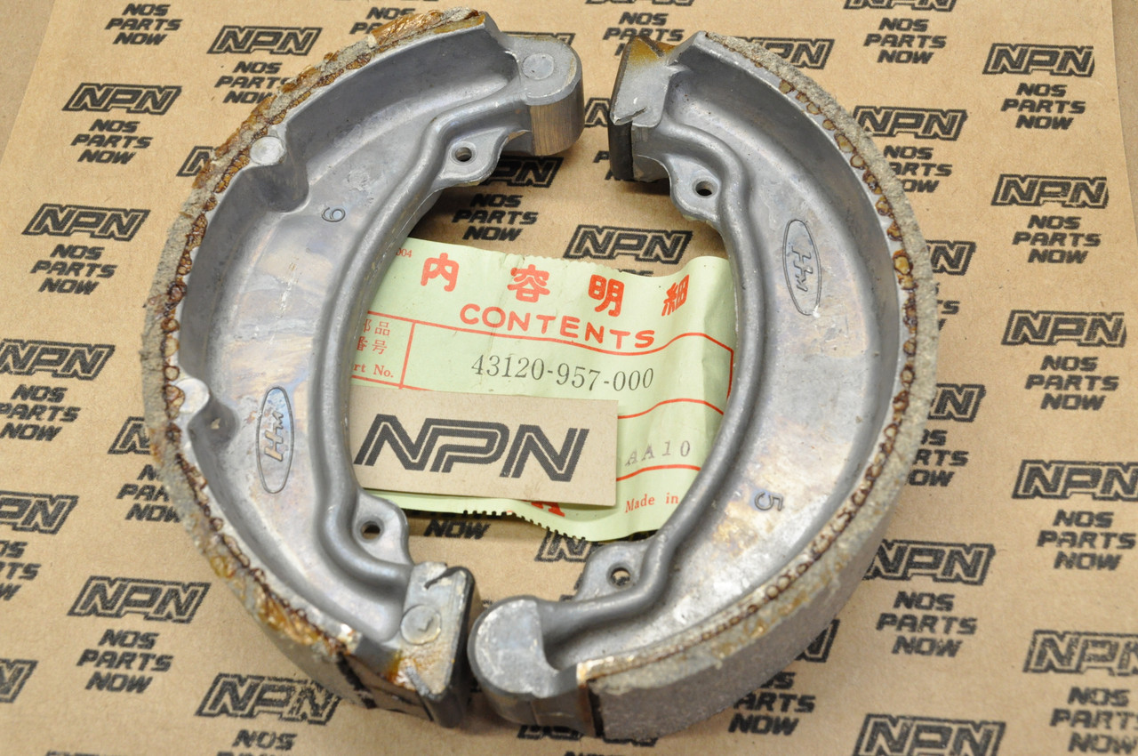 NOS Honda 1978-85 ATC70 Rear Brake Shoe Pad Set for 1 Hub= 2 Shoes 43120-957-000