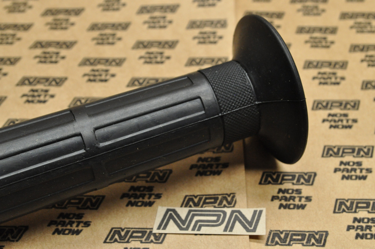 NOS Honda VF1100 VF500 VF700 VT500 VT700 Right Handlebar Grip 53165-MB1-000