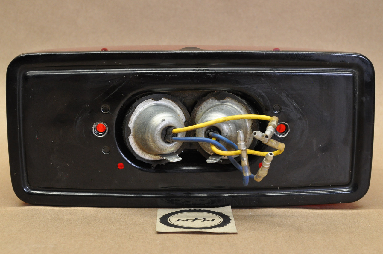 Vtg OEM Yamaha 1976-77 XS360 77 XS750 Rear Brake Tail Light & Lens 1L9-84710-60