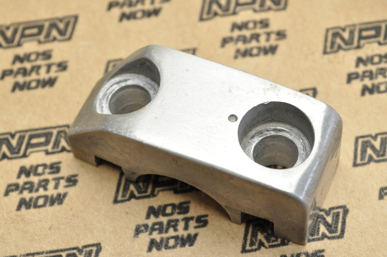 Vtg OEM Honda VF500 C VF700 C VF750 C Right Handlebar Clamp Holder 53235-MK3-000
