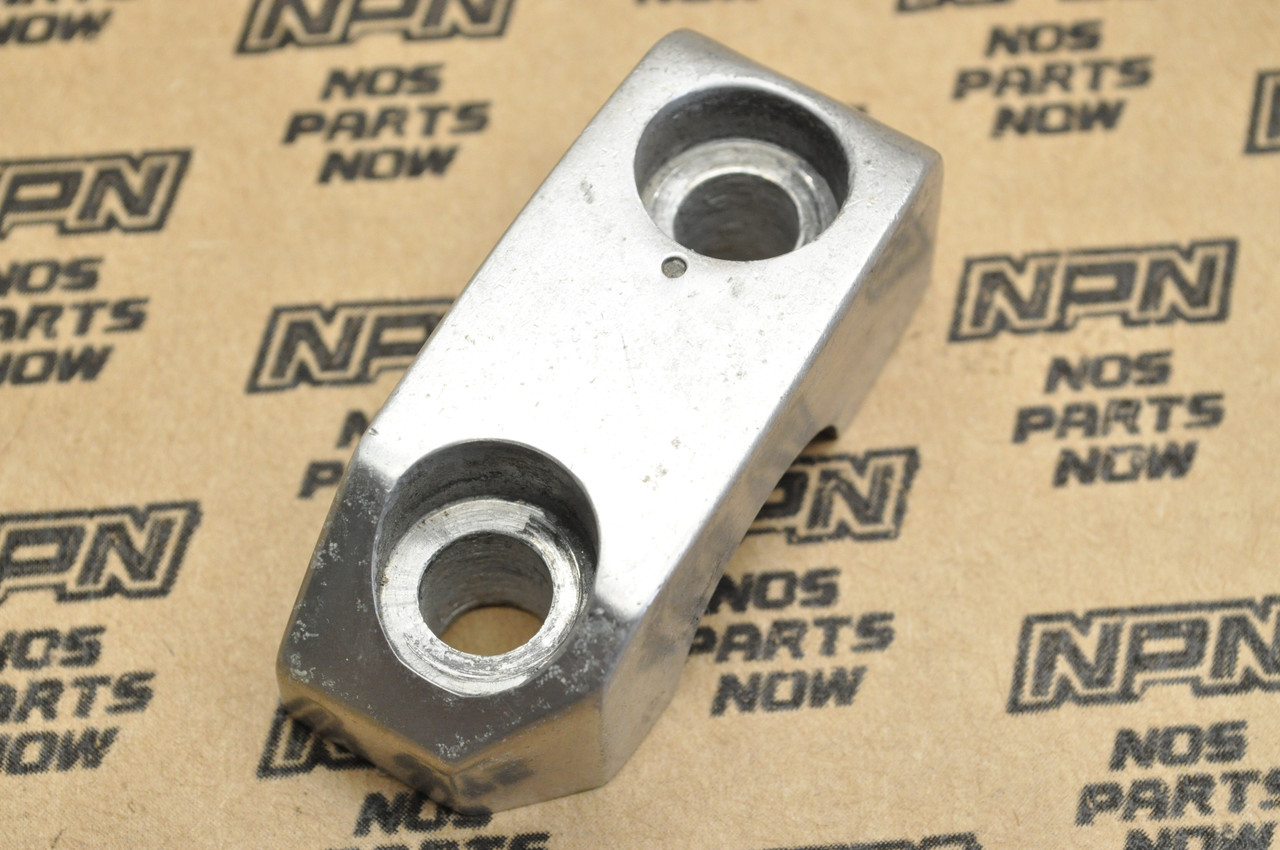 Vtg OEM Honda VF500 C VF700 C VF750 C Left Handlebar Clamp Holder 53236-MB1-700