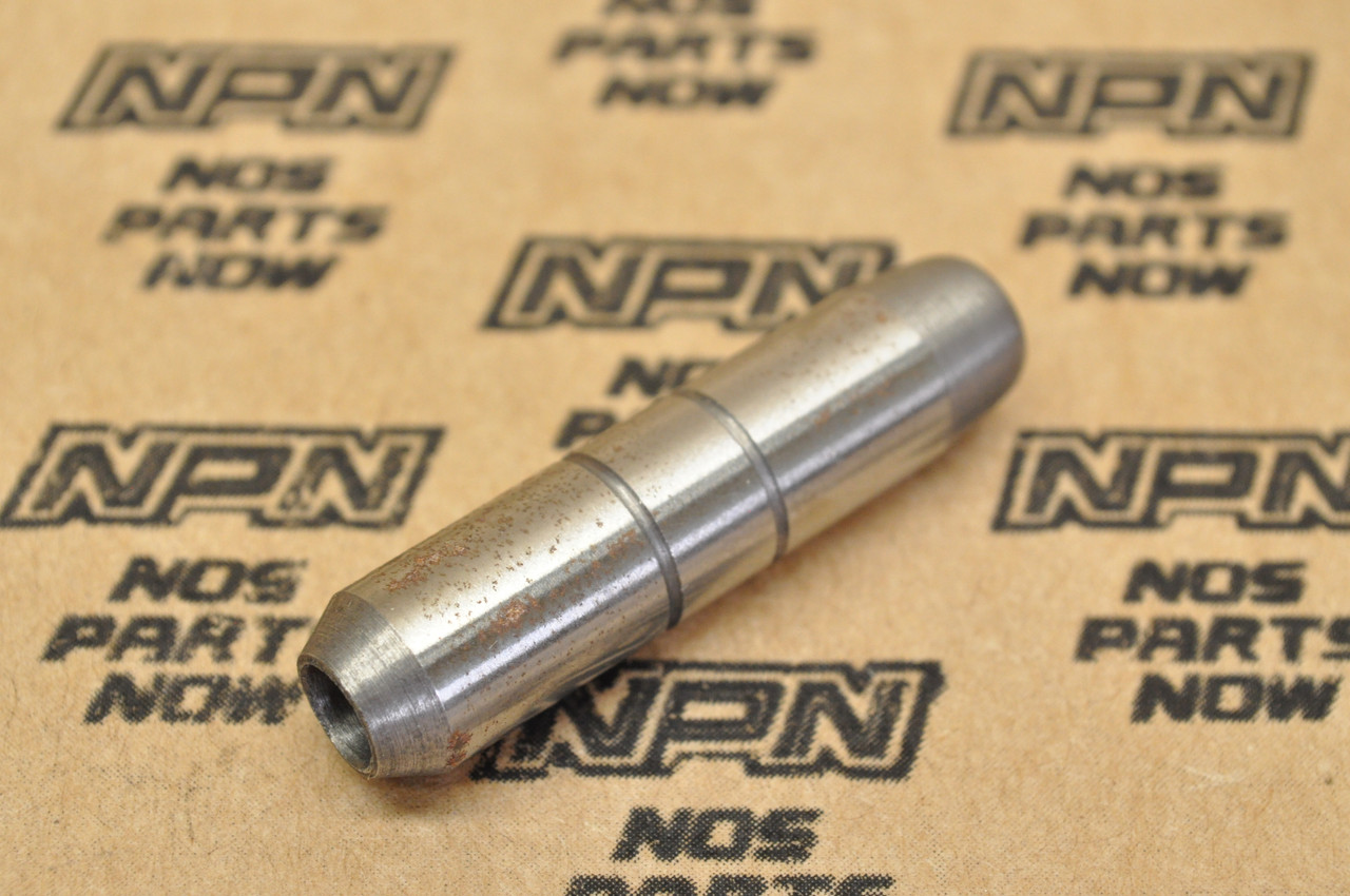 NOS Honda CA160 CB160 CL160 TKR Exhaust Valve Guide 12023-216-000