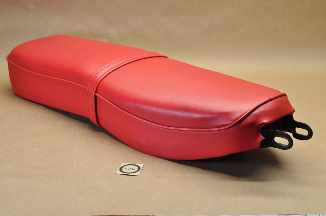 Vintage OEM Honda CA95 Red Dual Seat Cushion 77200-204-000 E