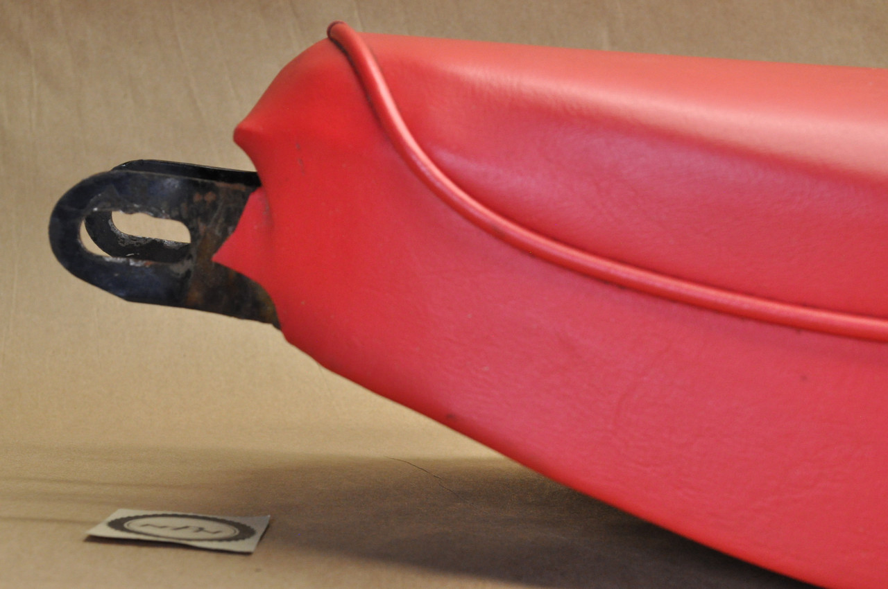 Vintage OEM Honda CA95 Red Dual Seat Cushion 77200-204-000 E