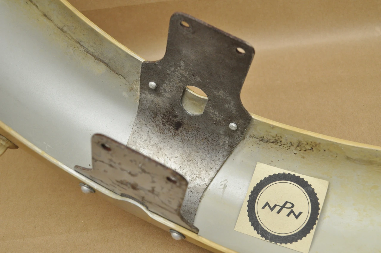 Vintage OEM Honda CA175 Silver Front Fender Splash Mud Guard 61100-237-680 S