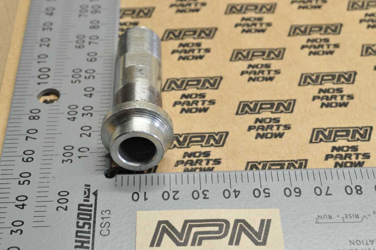 NOS Honda CT90 K0-1979 Trail 90 CT200 Rear Wheel Axle Sleeve 42303-033-000