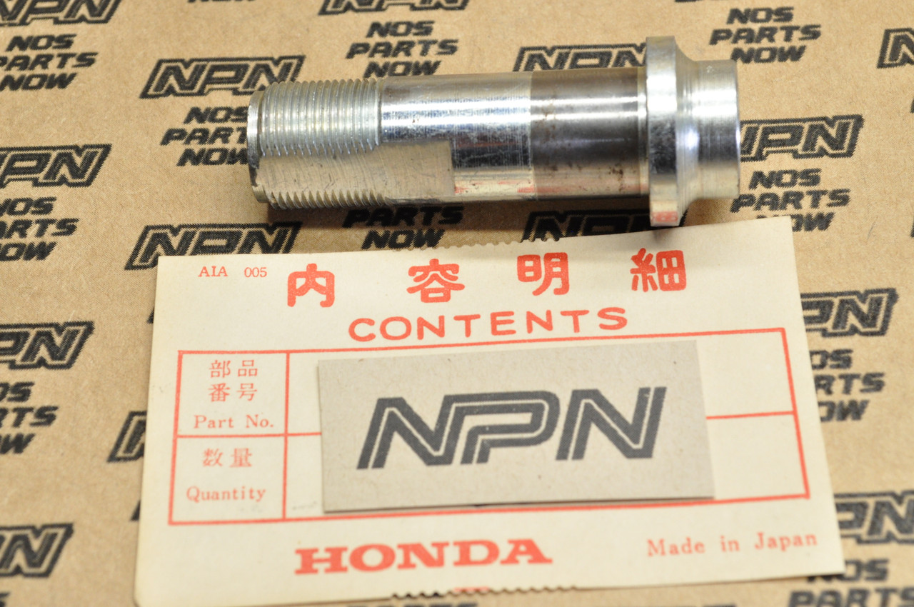 NOS Honda CT90 K0-1979 Trail 90 CT200 Rear Wheel Axle Sleeve 42303-033-000