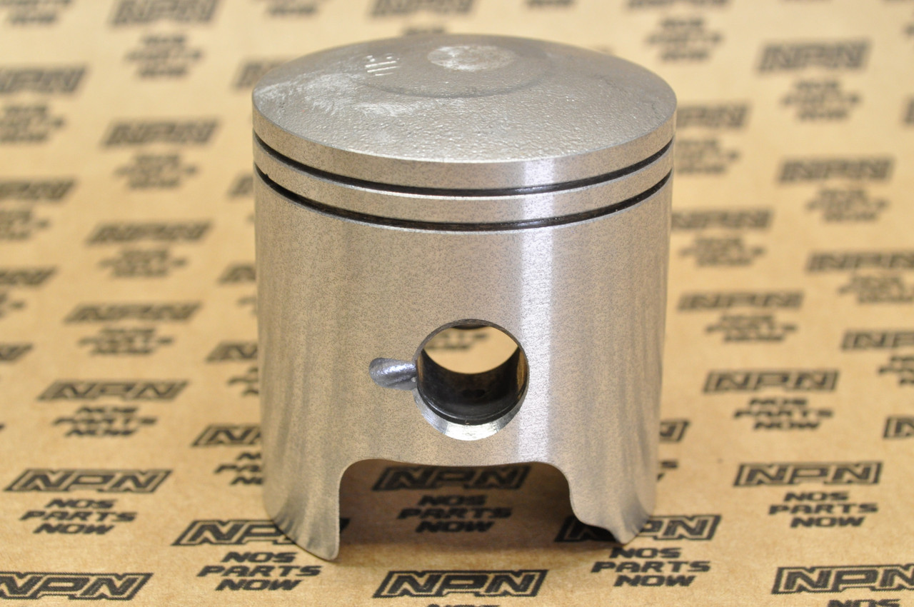 NOS Honda 1974-75 CR125 M Standard Size Piston 13101-360-003