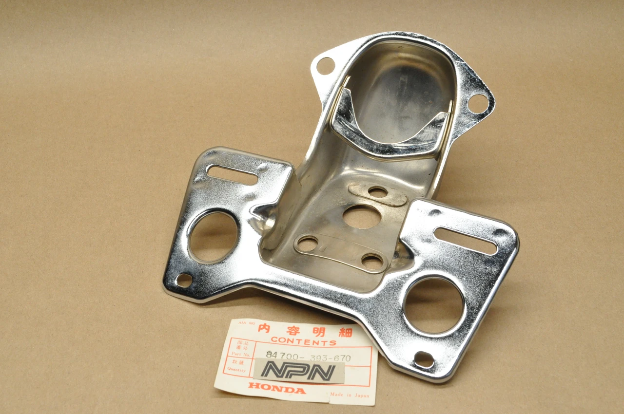 NOS Honda CB550 K CB650 CB750 A CB750K Tail Light Plate Bracket 84700-393-670
