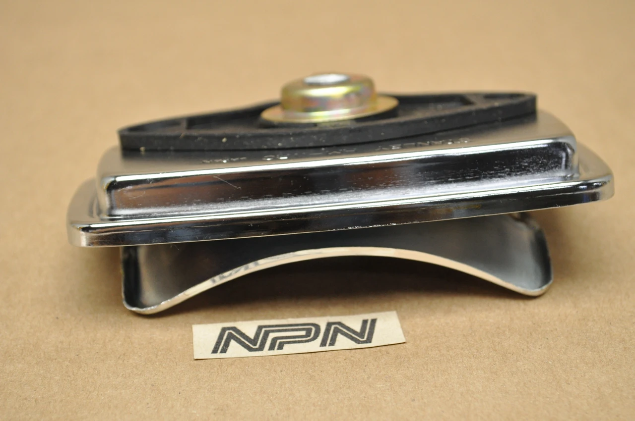 NOS Honda CB100 CB450 CB750 CL450 CL90 CT90 S90 SL350 Light Base 33703-077-671