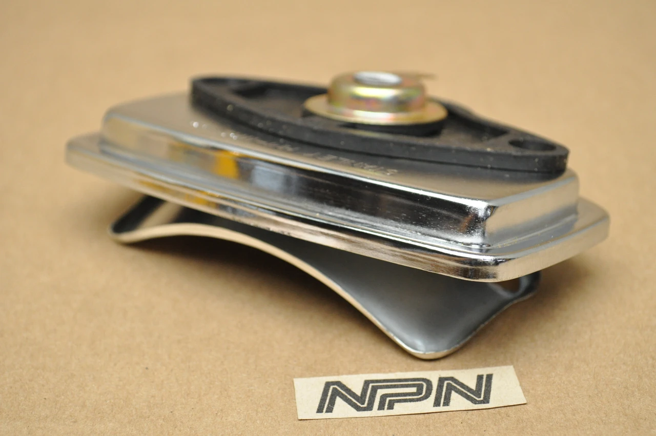 NOS Honda CB100 CB450 CB750 CL450 CL90 CT90 S90 SL350 Light Base 33703-077-671