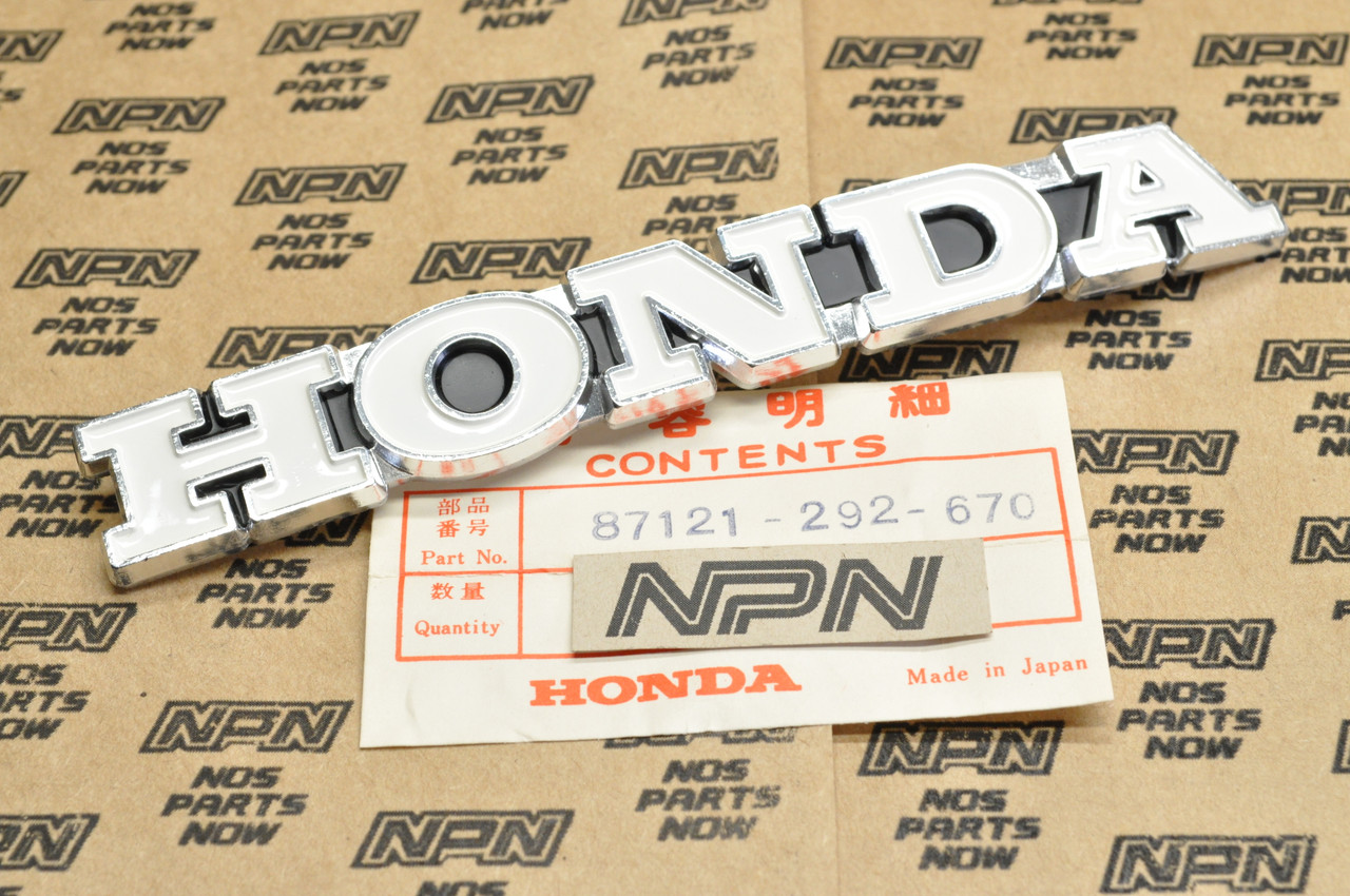 NOS Honda CB450 K2 Right Fuel Gas Tank Emblem Badge 87121-292-670