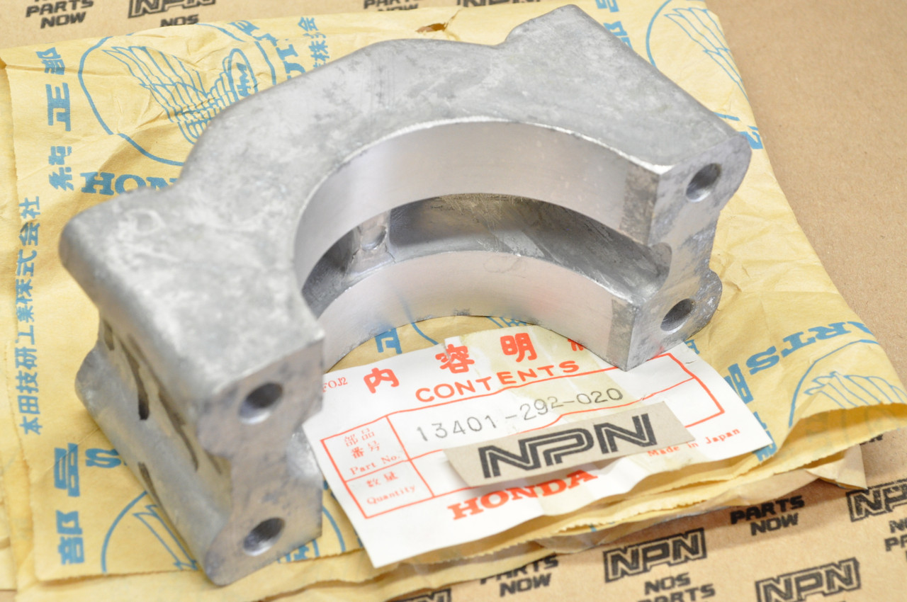 NOS Honda CB450 CL450 Crank Shaft Bearing Center Holder Clamp Cap 13401-292-020