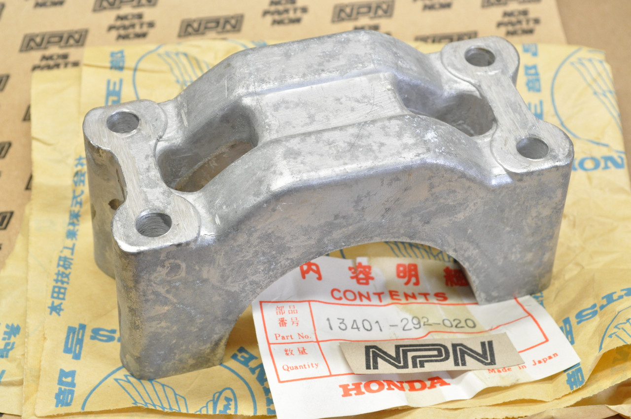 NOS Honda CB450 CL450 Crank Shaft Bearing Center Holder Clamp Cap 13401-292-020