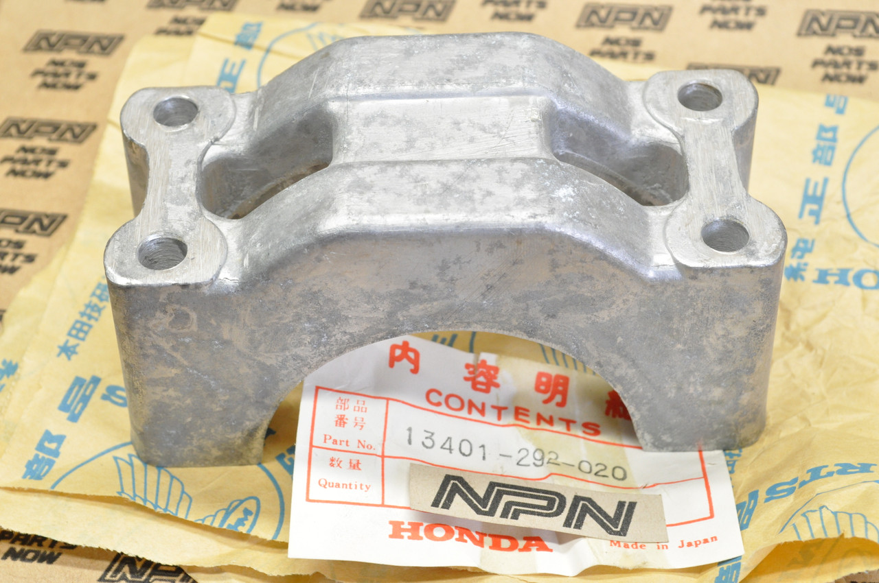 NOS Honda CB450 CL450 Crank Shaft Bearing Center Holder Clamp Cap 13401-292-020