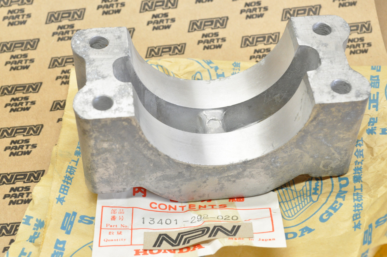 NOS Honda CB450 CL450 Crank Shaft Bearing Center Holder Clamp Cap 13401-292-020