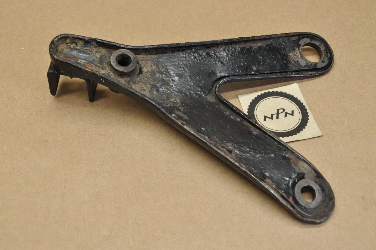 Vtg OEM Honda CB160 CL160 Left Foot Peg Rest Step Mount Bracket 50721-216-000 Z