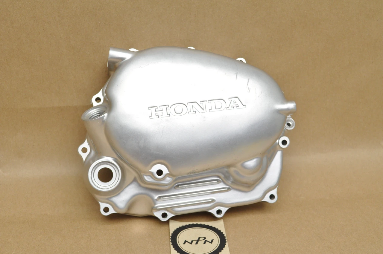 NOS Honda CB125 S SL125 K0-K2 Right Crank Case Clutch Cover 11330-324-020