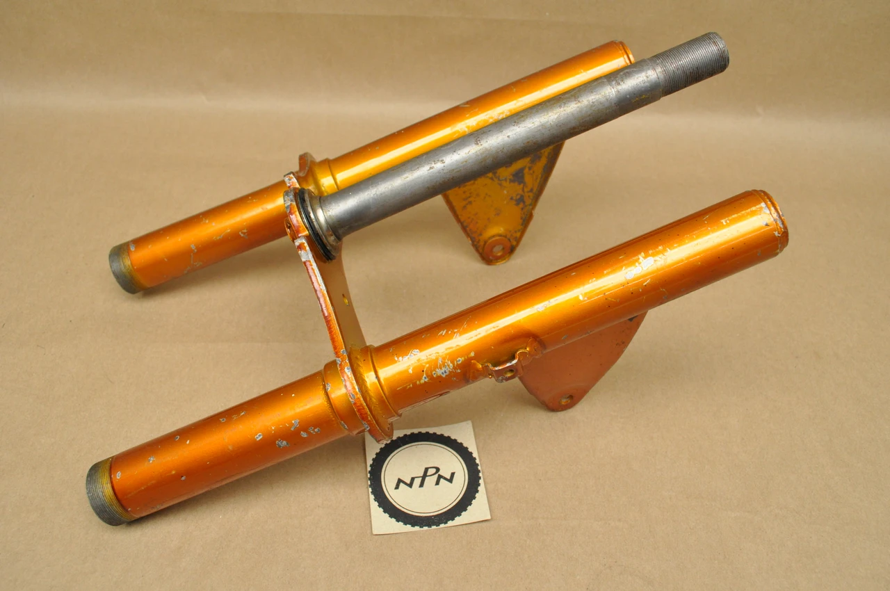 NOS Honda CT70 H Front Fork Tubes Steering Stem Light Ear Assembly 51510-098-670