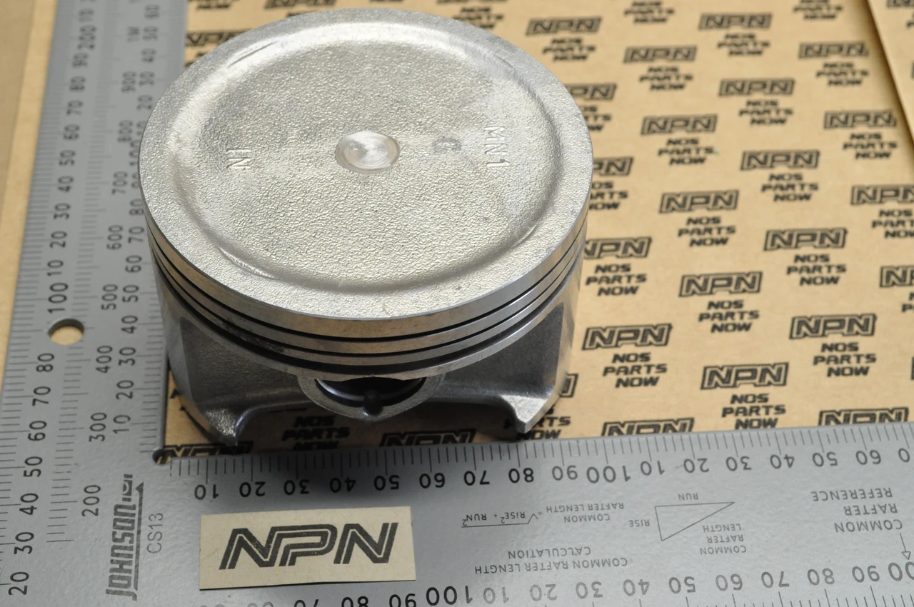 NOS Honda 1988-2000 XR600 R Standard Size Piston 13101-MN1-680