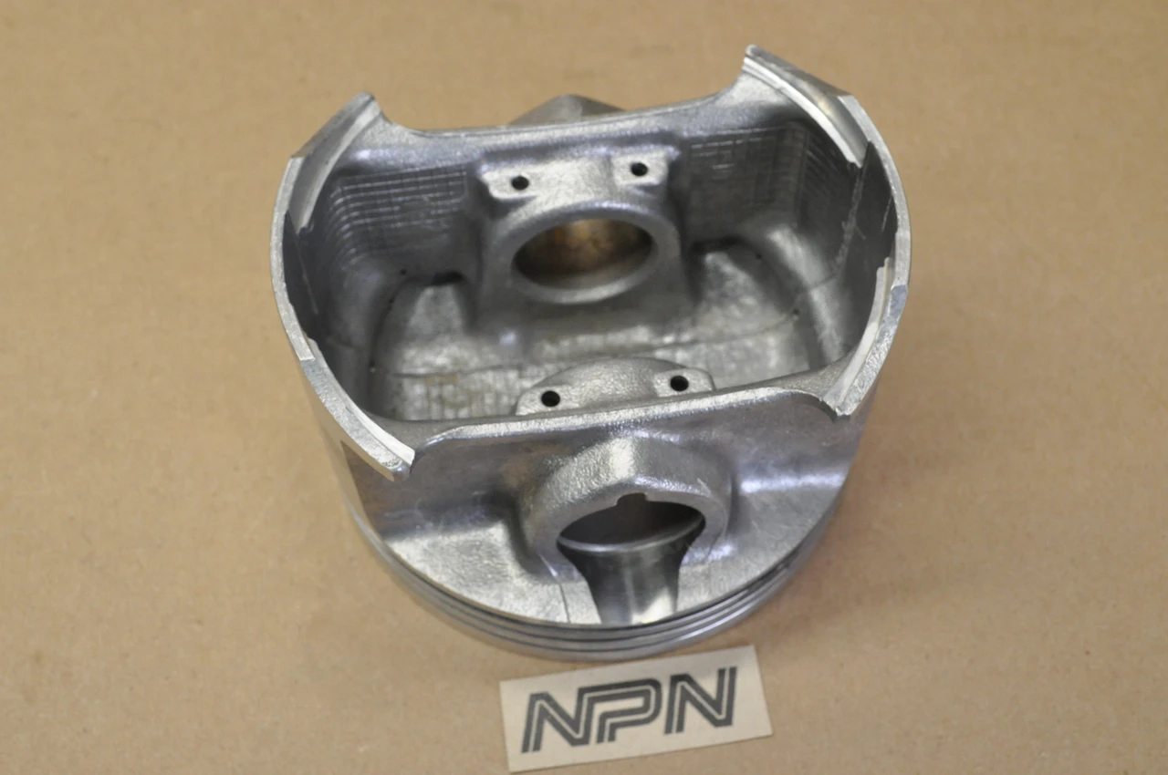NOS Honda 1988-2000 XR600 R Standard Size Piston 13101-MN1-680