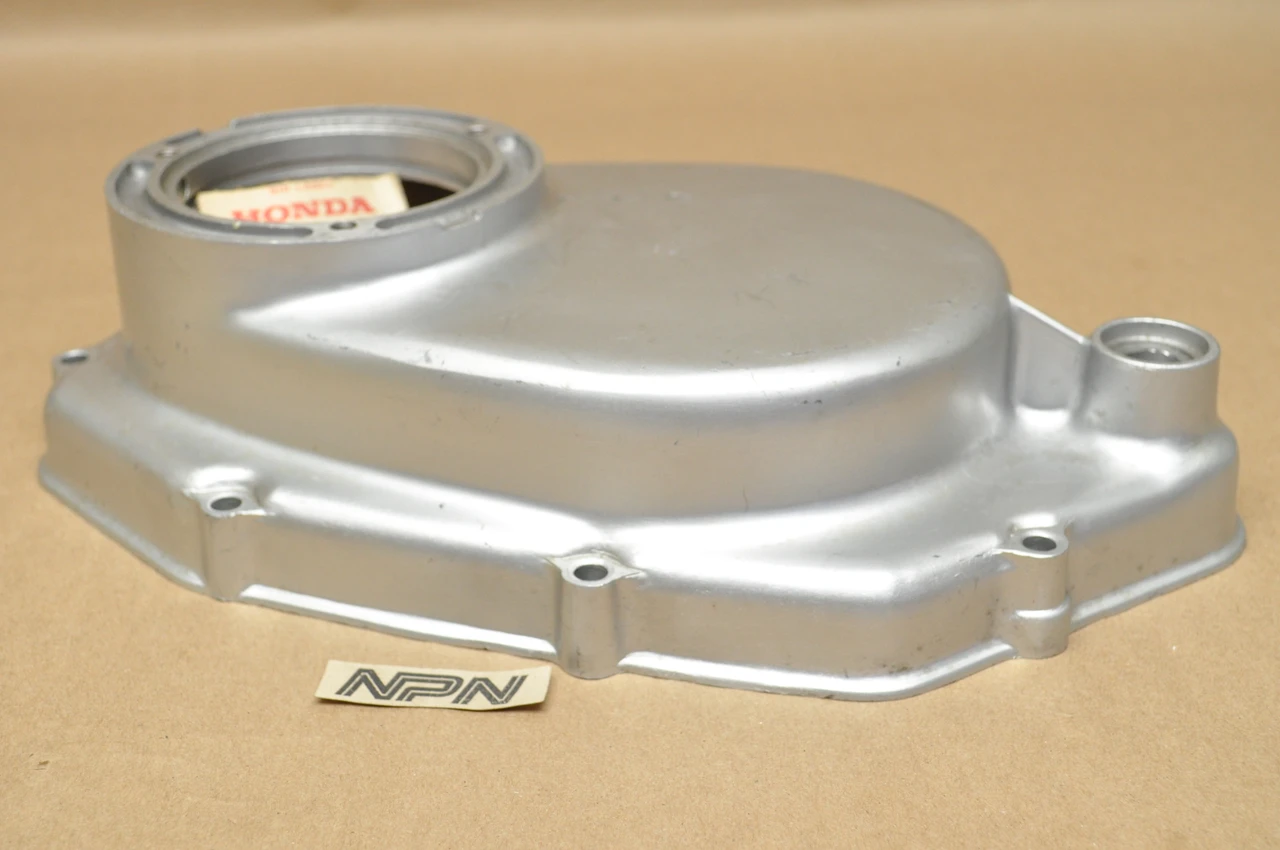 NOS Honda CA160 CA175 CB160 CL160 CL175 Right Clutch Cover 11330-216-000
