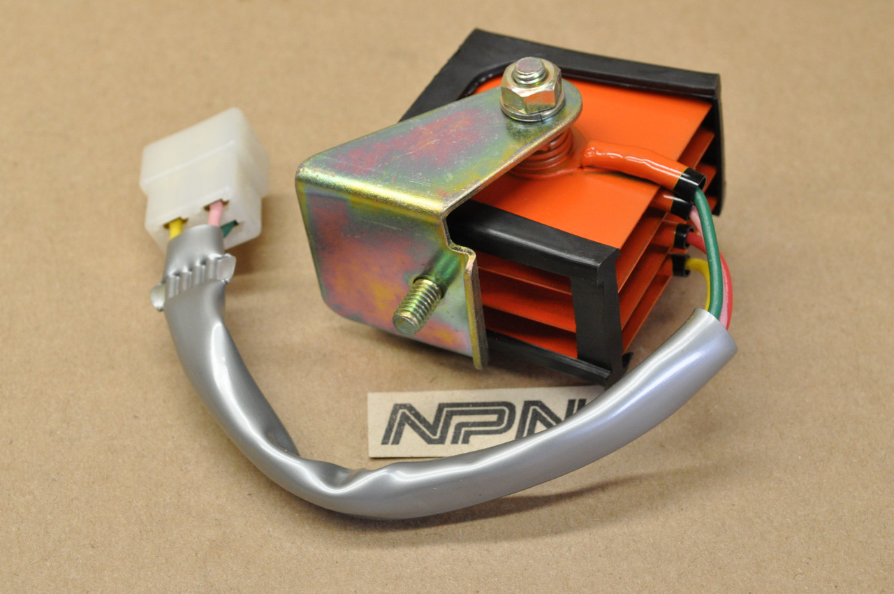 NOS Honda CB175 K3-K6 CL175 K3-K6 Beck Arnley Voltage Rectifier 31700-303-033