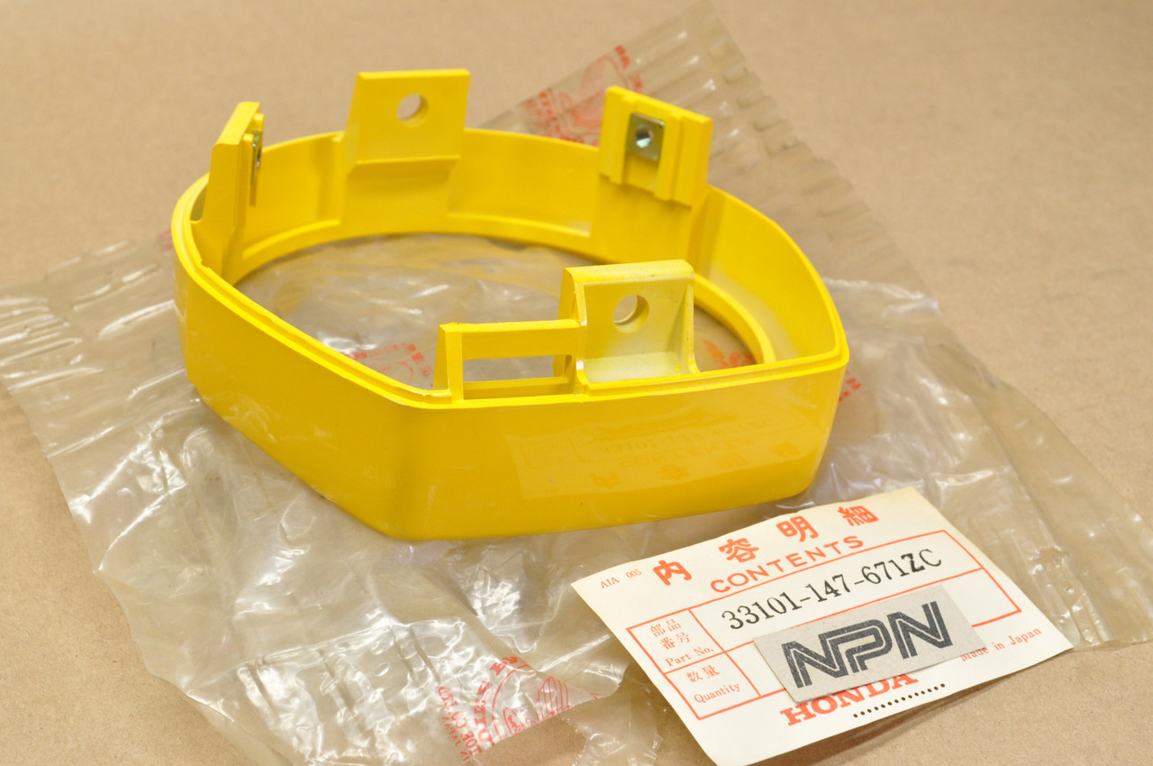 NOS Honda NA50 NC50 Express Yellow Head Light Bezel Rim Ring 33101-147-671 ZC