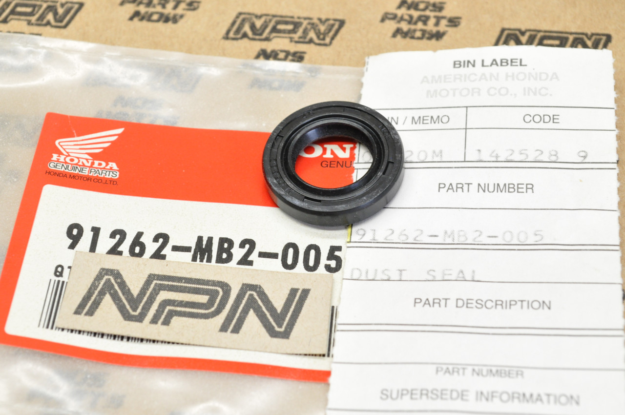 NOS Honda CB125 CBR600 VF1100 VF500 VF700 VFR750 VTR250 Dust Seal 91262-MB2-005